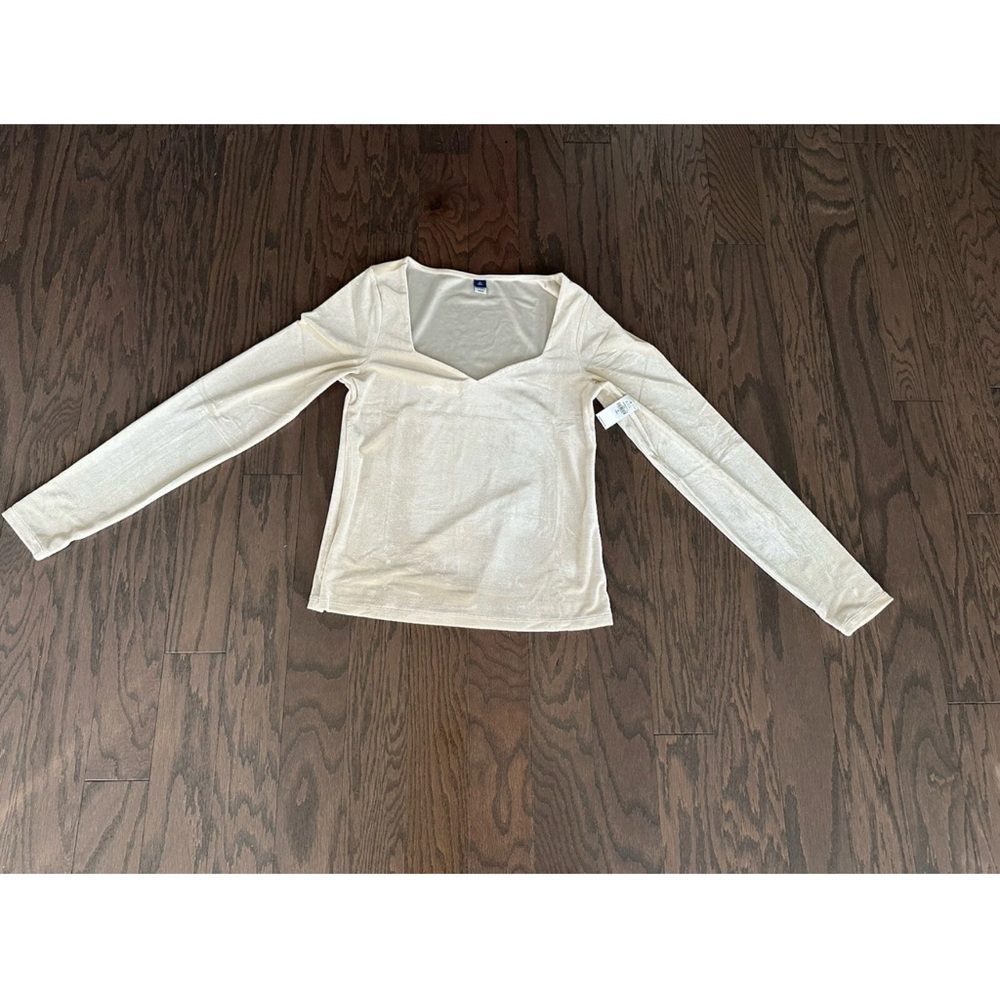 Old Navy velvet fitted top size Medium tall long sleeve casual tan beige